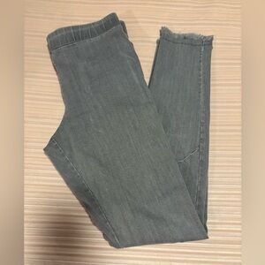 Charlotte Brody Grey Denim Frayed Leggings, Size 4
